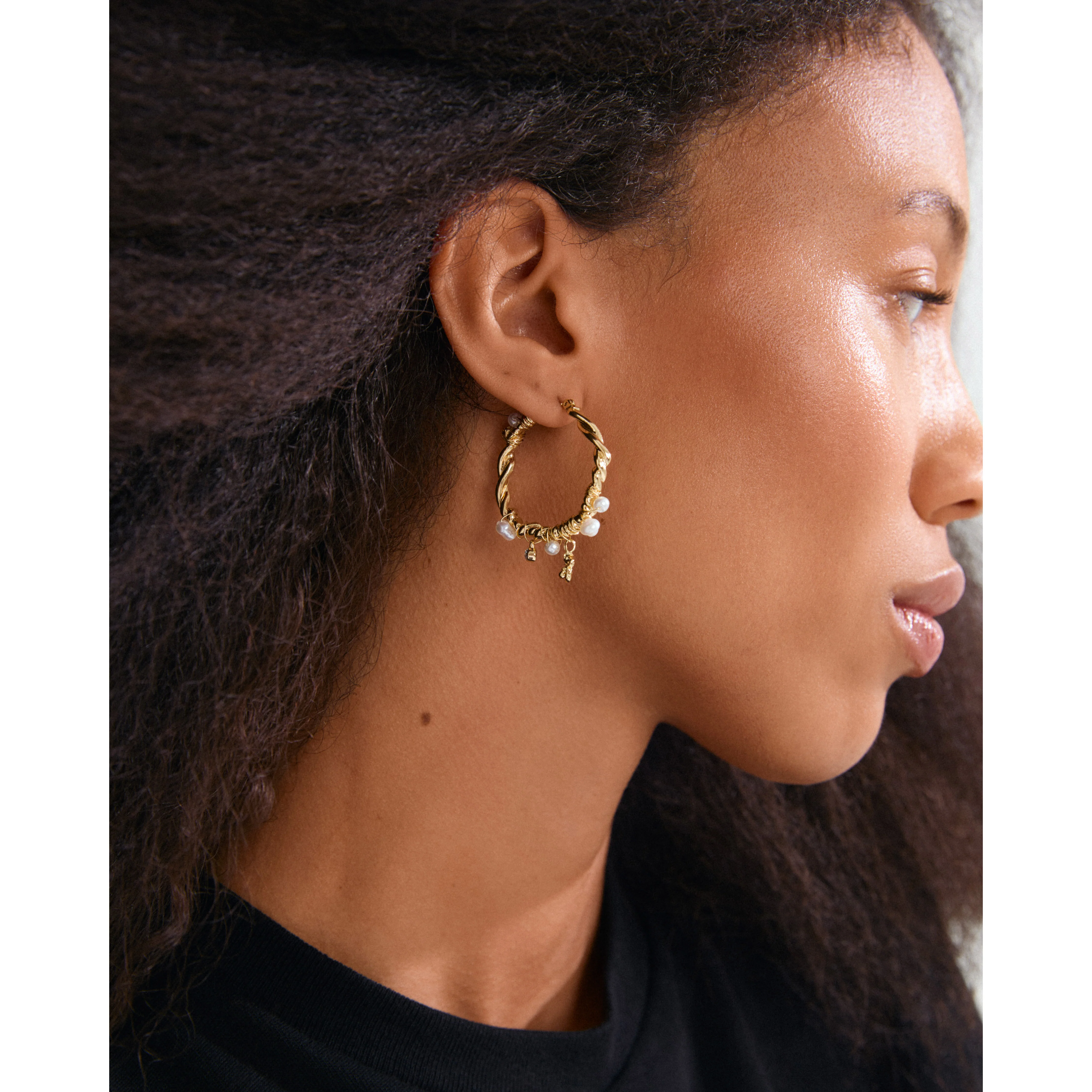 ANA pearl & crystal hoops gold-plated - Image 3
