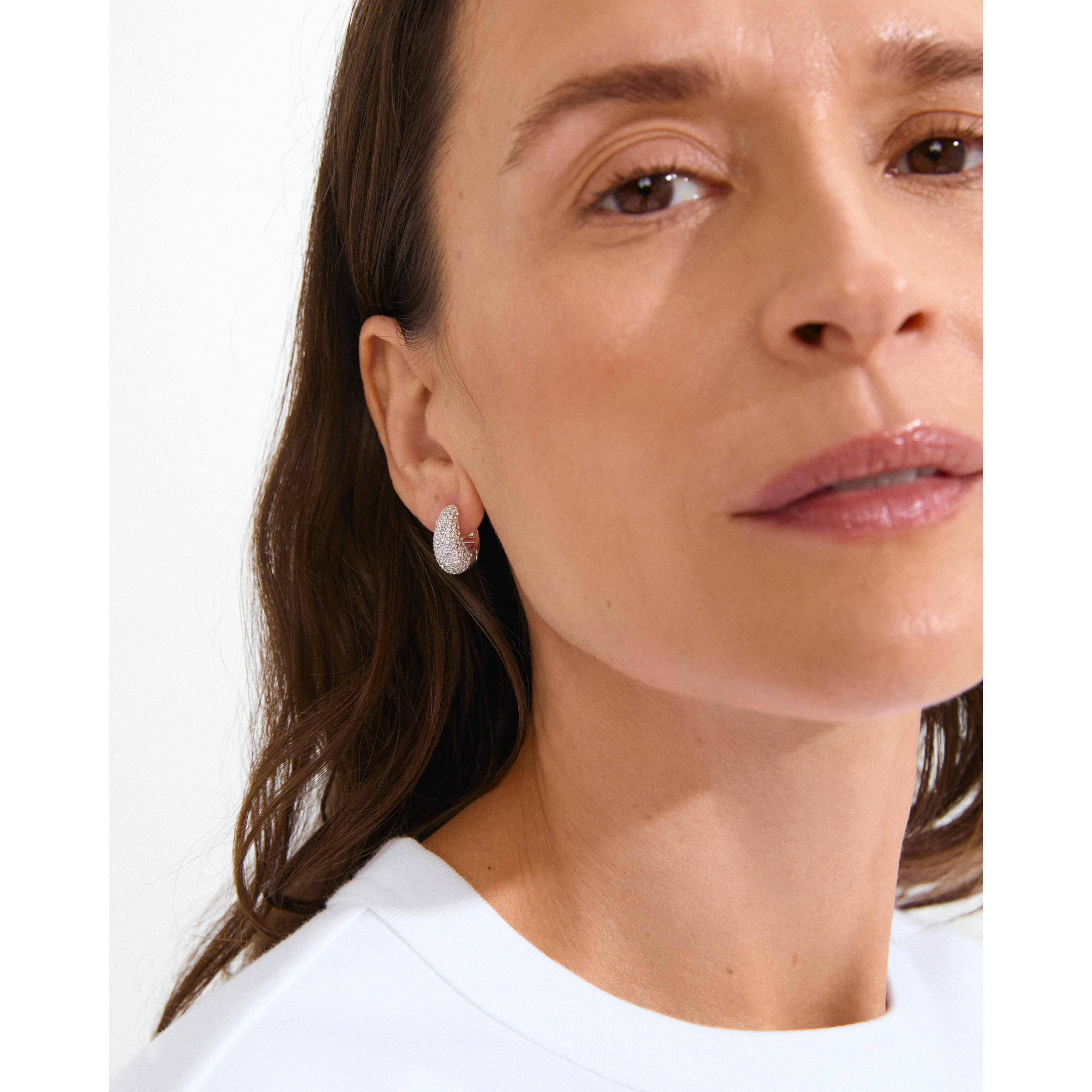 NAOMI crystal hoops silver-plated - Image 2