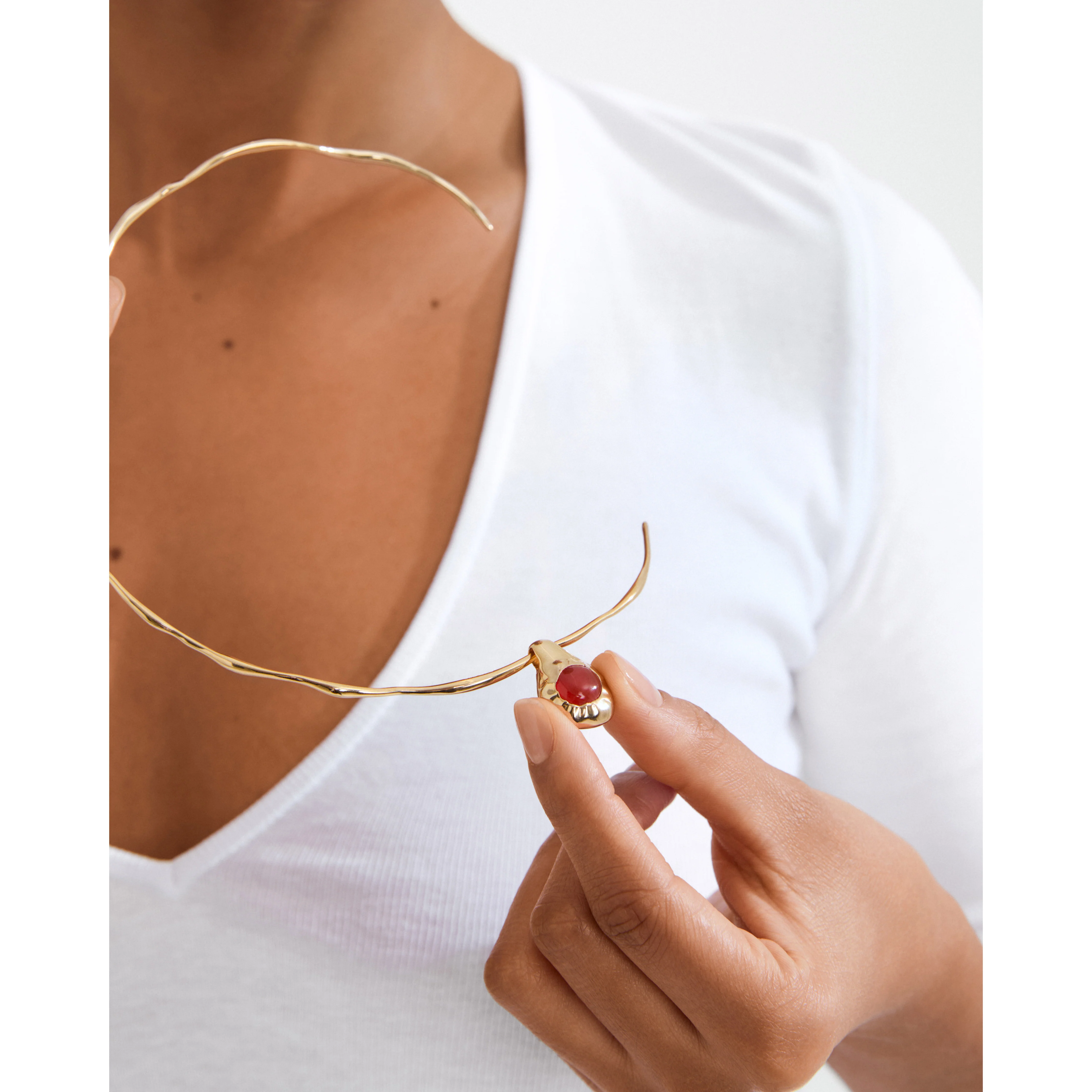 xDEA PAVE CUFF NECKLACE - Image 4