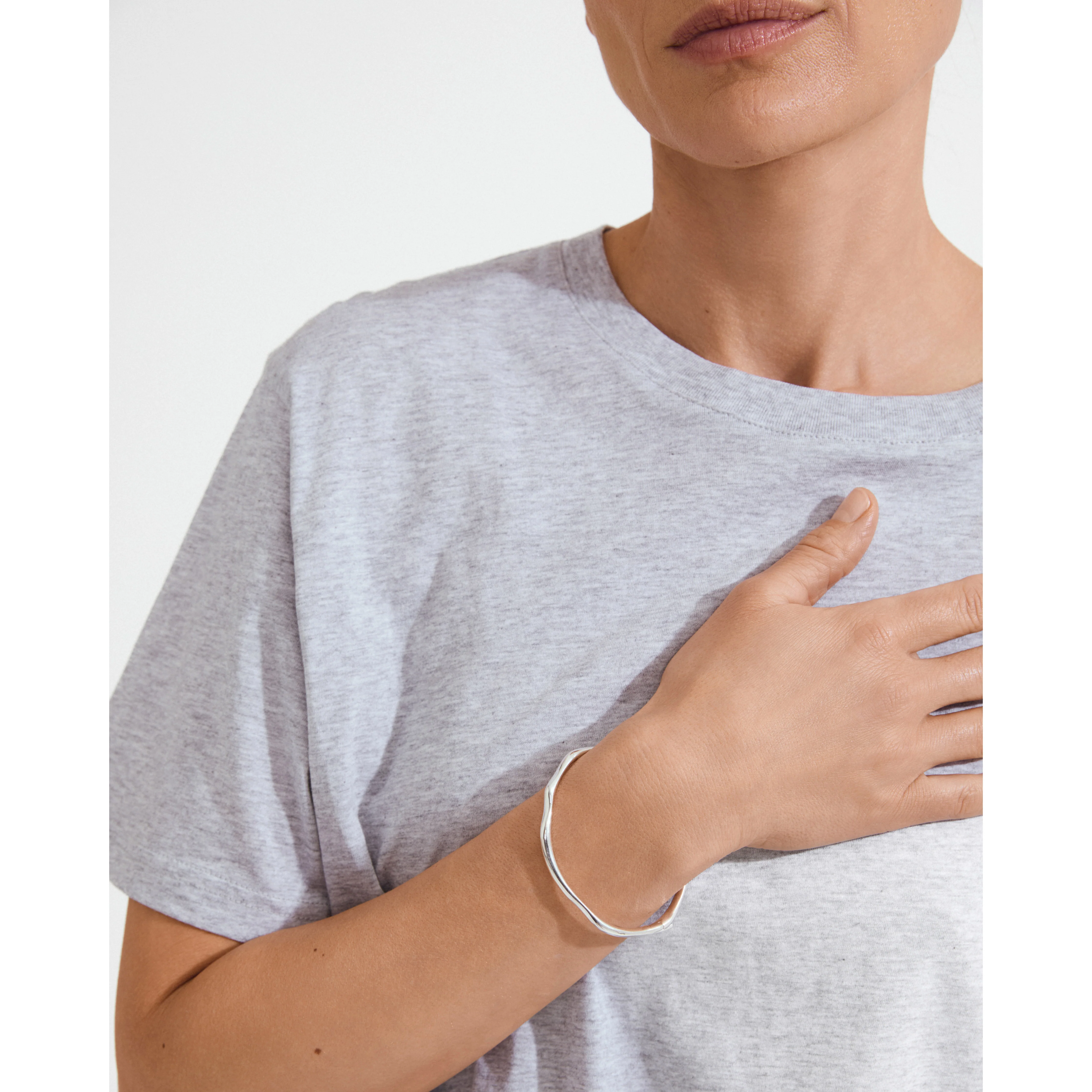 xDEA PAVE BANGLE - Image 3