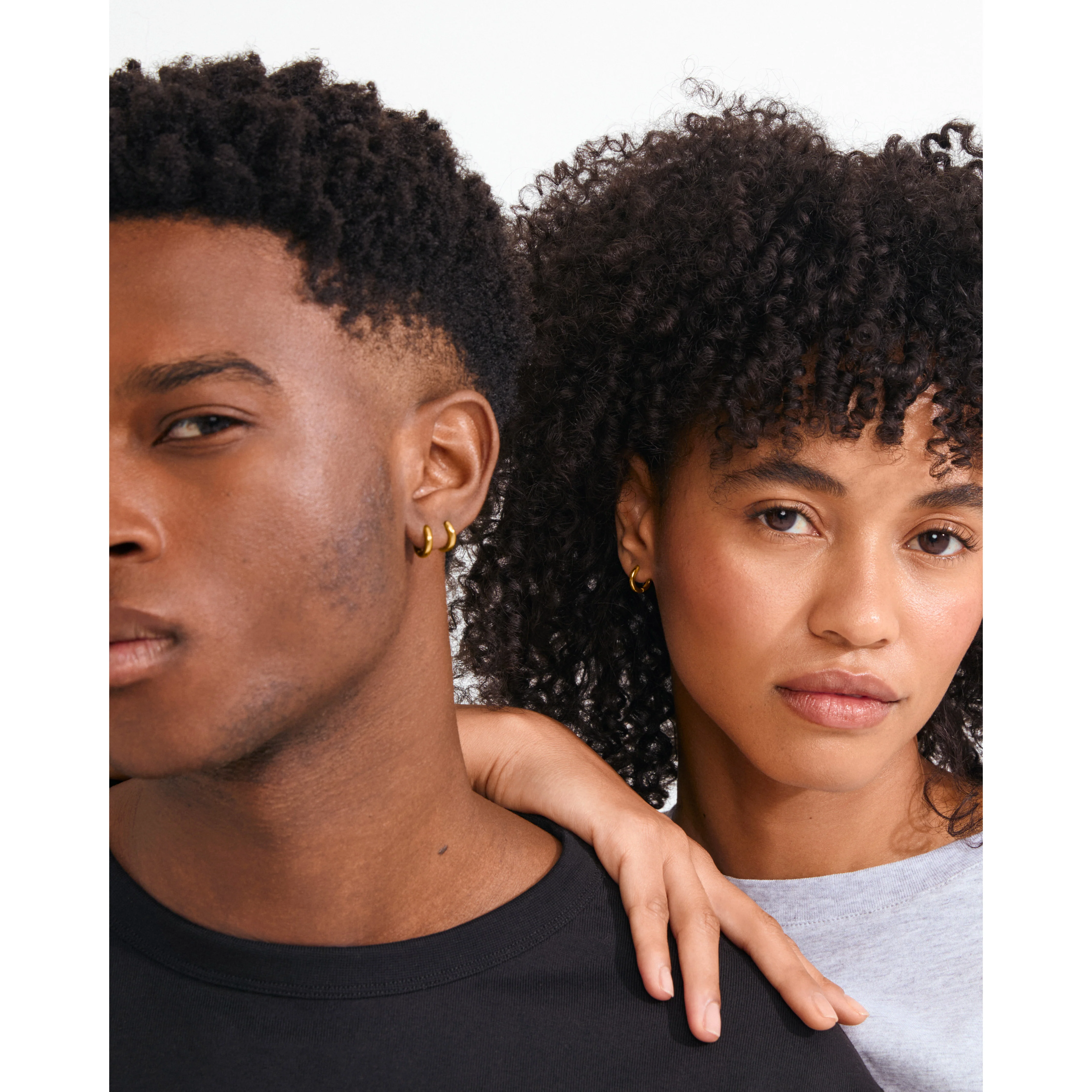 TYRA chunky mini hoop earrings gold-plated - Image 2