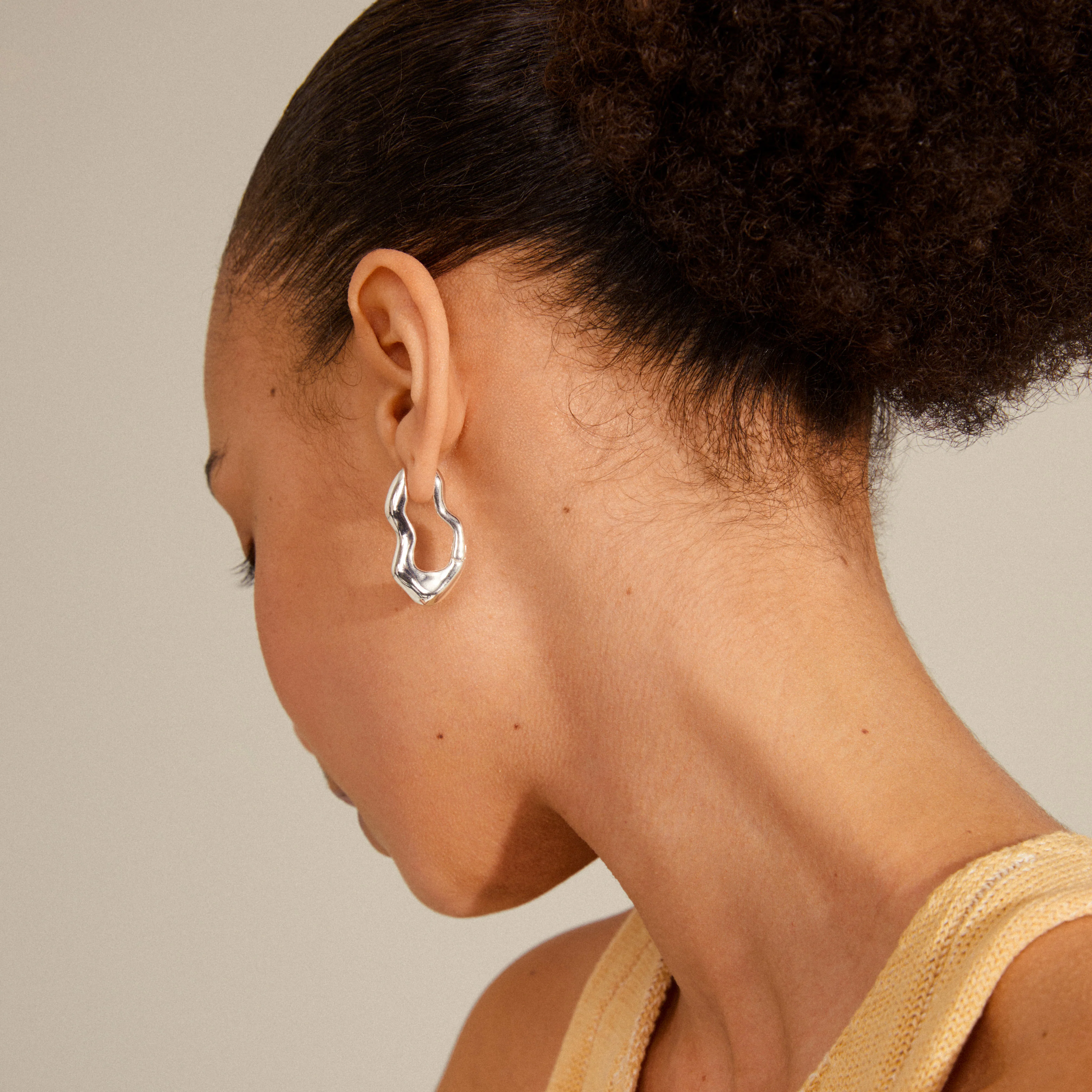 LOULIA wavy earrings silver-plated - Image 3