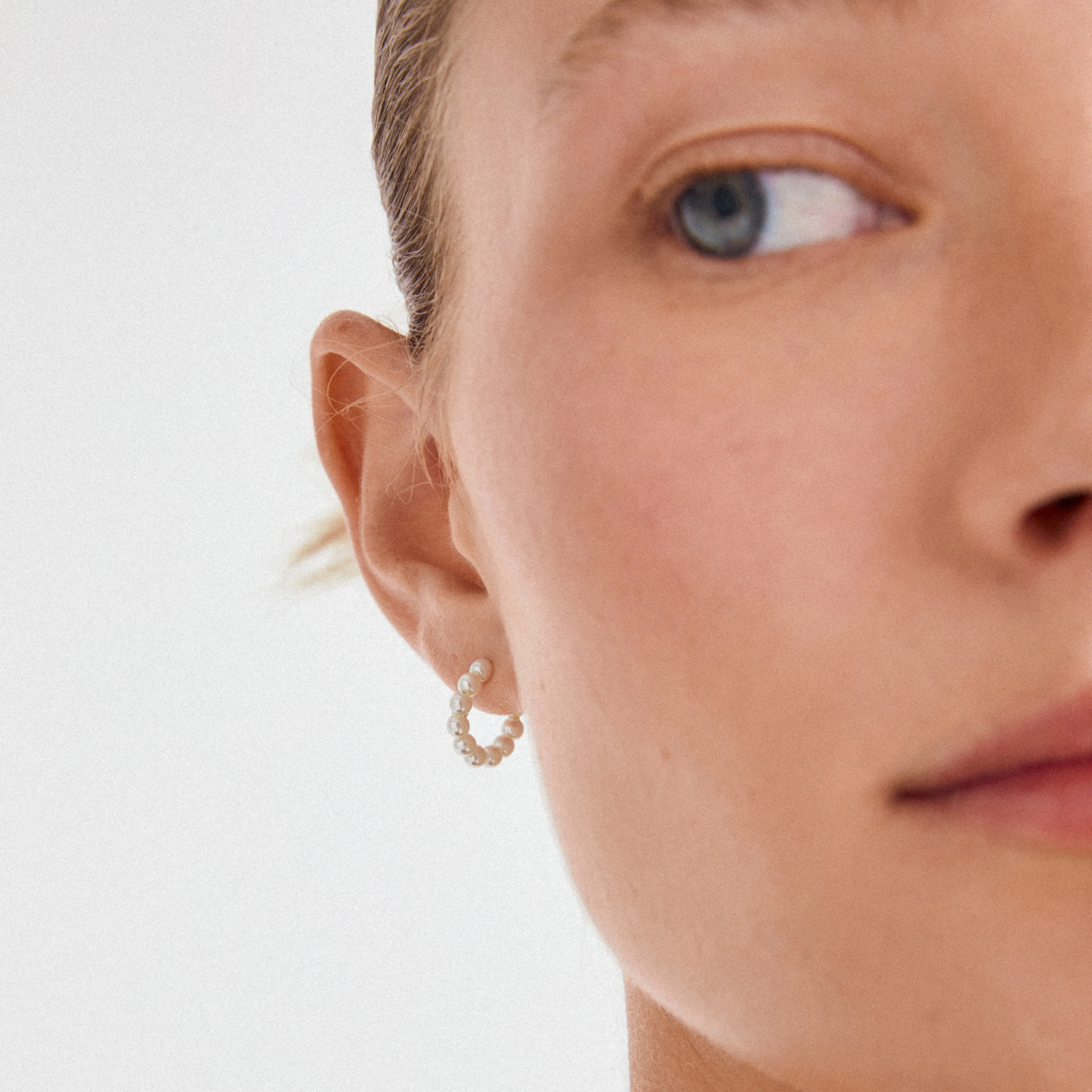 JANNI pearl hoops - Image 3