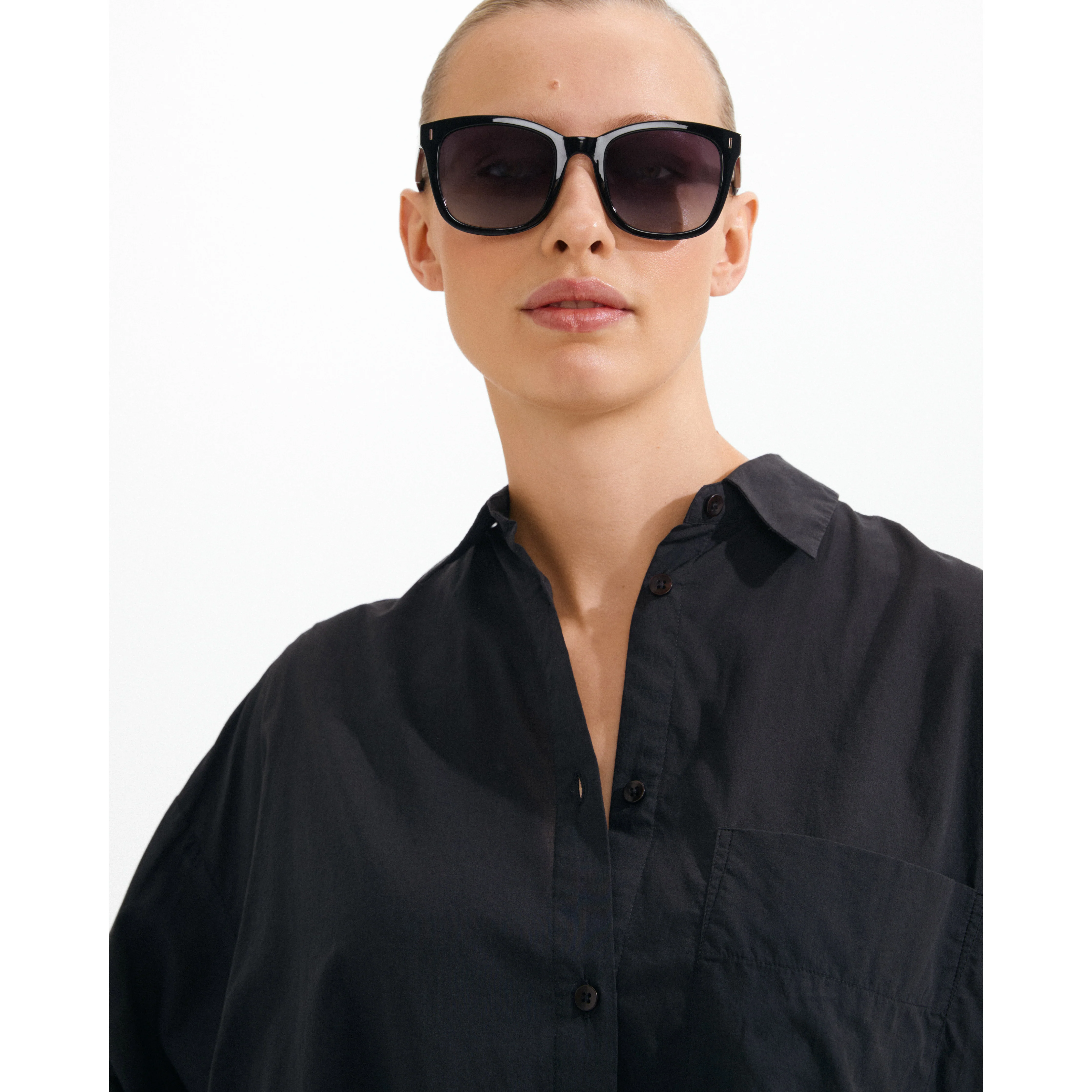 KATYA iconic retro sunglasses black - Image 3
